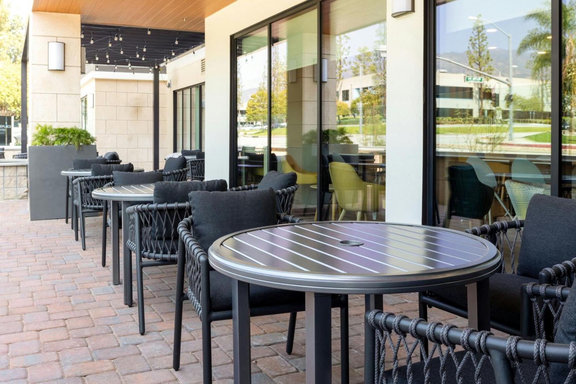 Towneplace Suites By Marriott Monrovia Exteriör bild