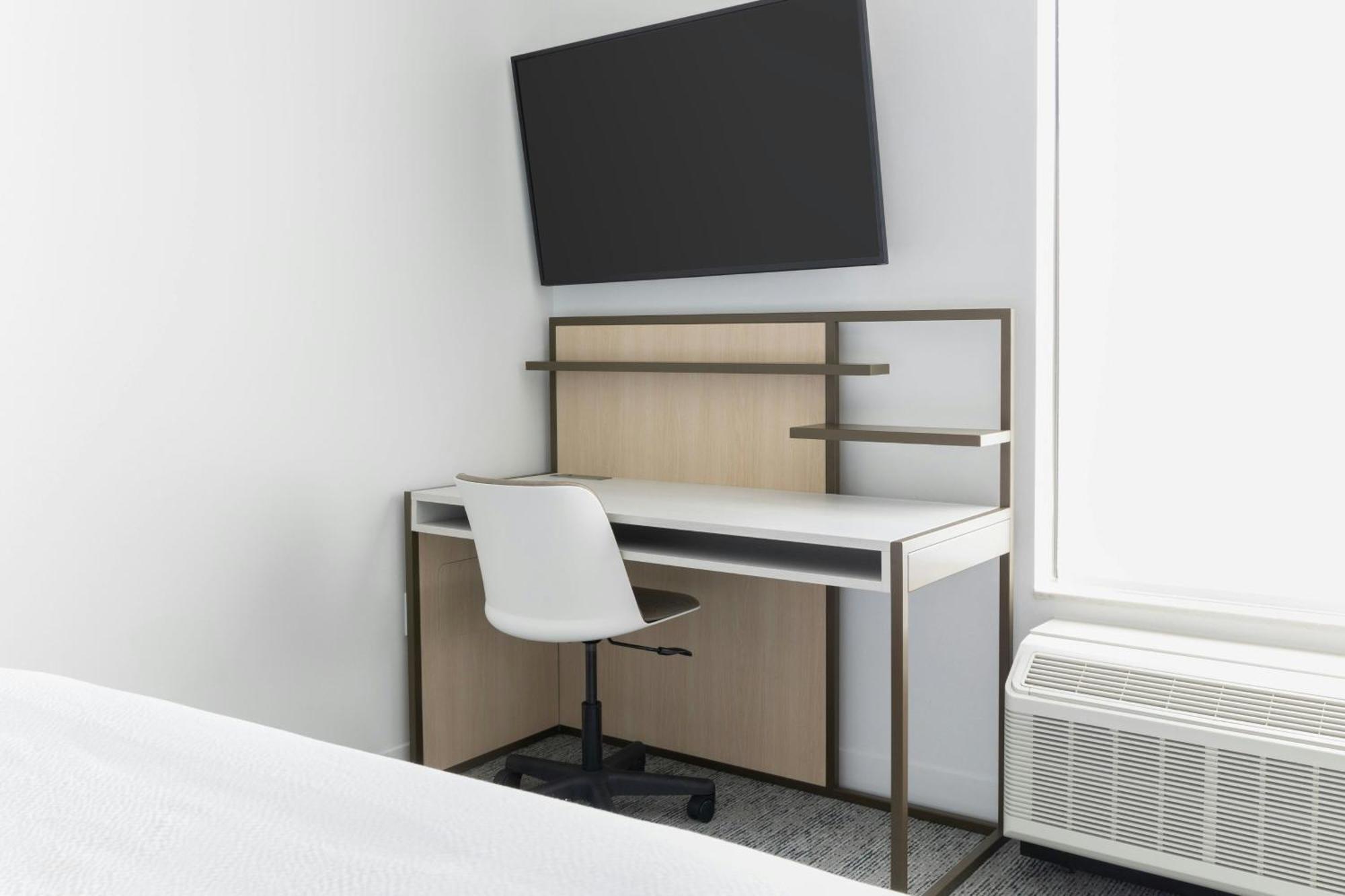 Towneplace Suites By Marriott Monrovia Exteriör bild